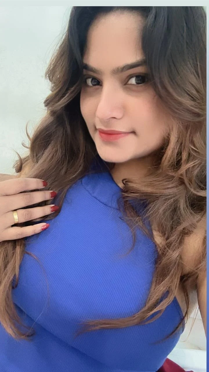 Call Girls Roshni